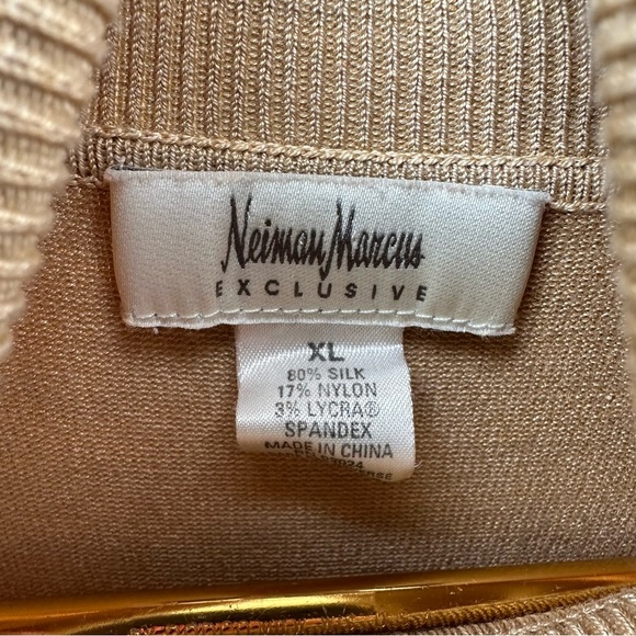Neiman Marcus Silk Blend Neutral Tan Turtleneck Sweater - Picture 3 of 7